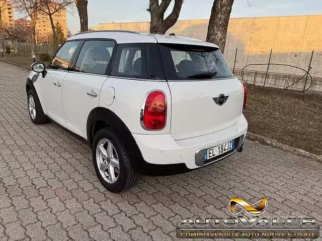 Usata Mini One Countryman 97 CV (71 kW) 2011 Bianco SUV