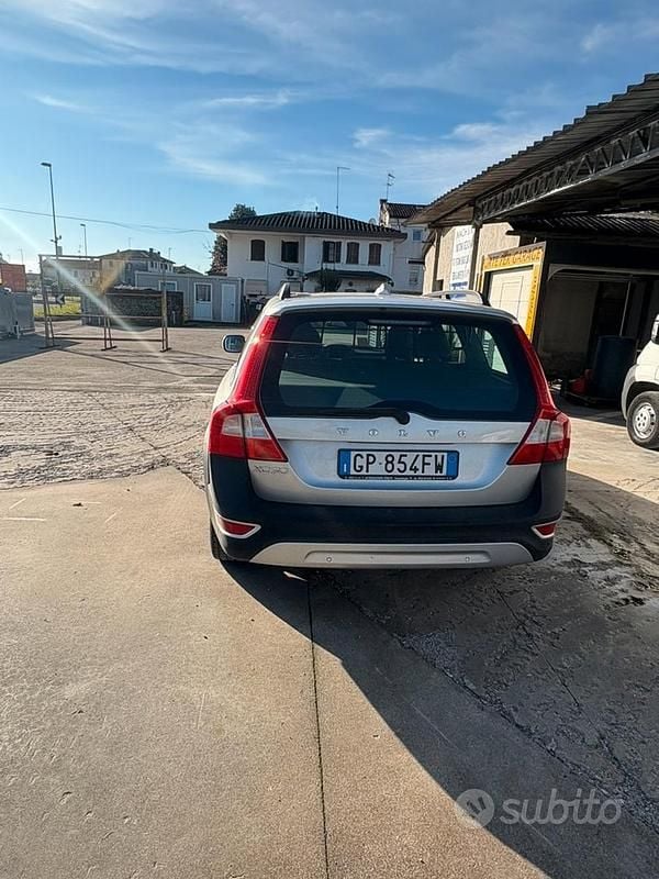 Usata Volvo XC70 2013 Grigio Station wagon