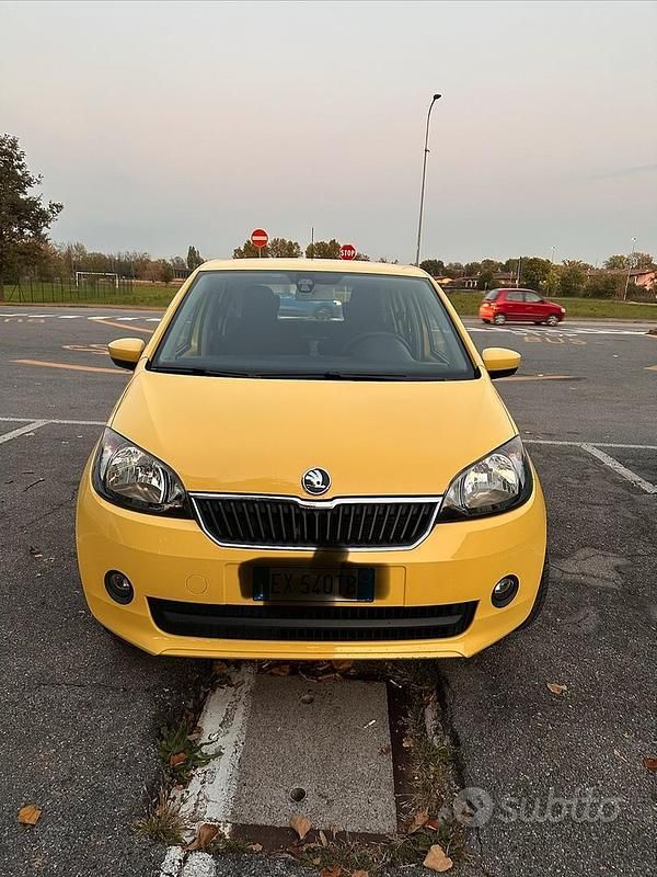 Giallo Usata 2014 Skoda Citigo Elegance Due volumi | 4499 € (Ottimo prezzo) - Immagine 1/4