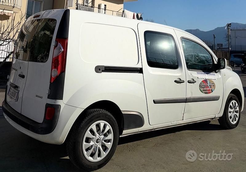 Usata Renault Kangoo 90 CV (66 kW) 2013 Bianco Monovolume