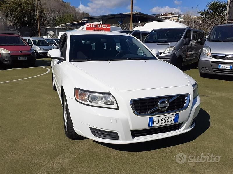 Usata Volvo V50 114 CV (83 kW) 2011 Bianco Station wagon