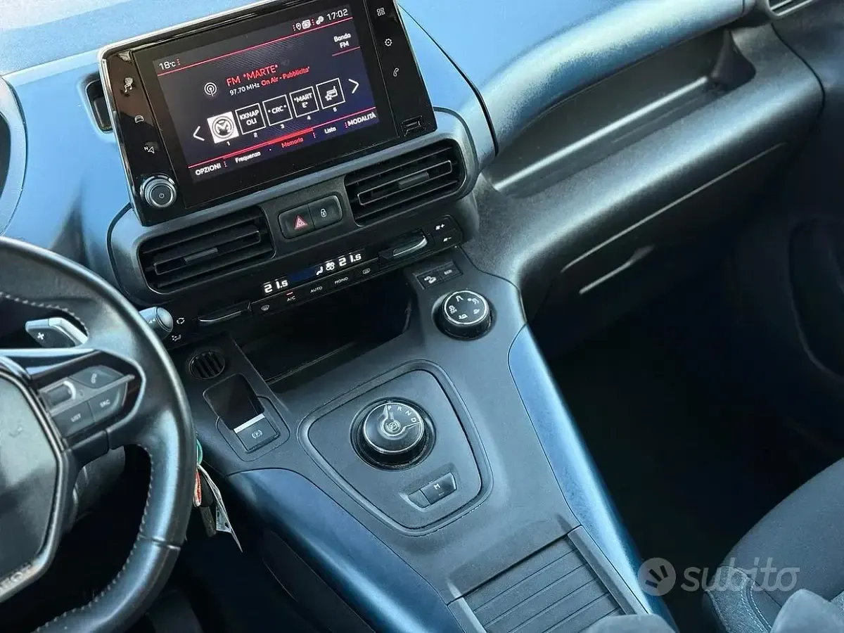 Usata Peugeot Rifter 131 CV (96 kW) 2019 Grigio Monovolume