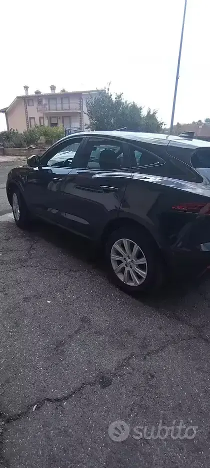 Usata Jaguar E-Pace 150 CV (110 kW) 2018 Nero SUV