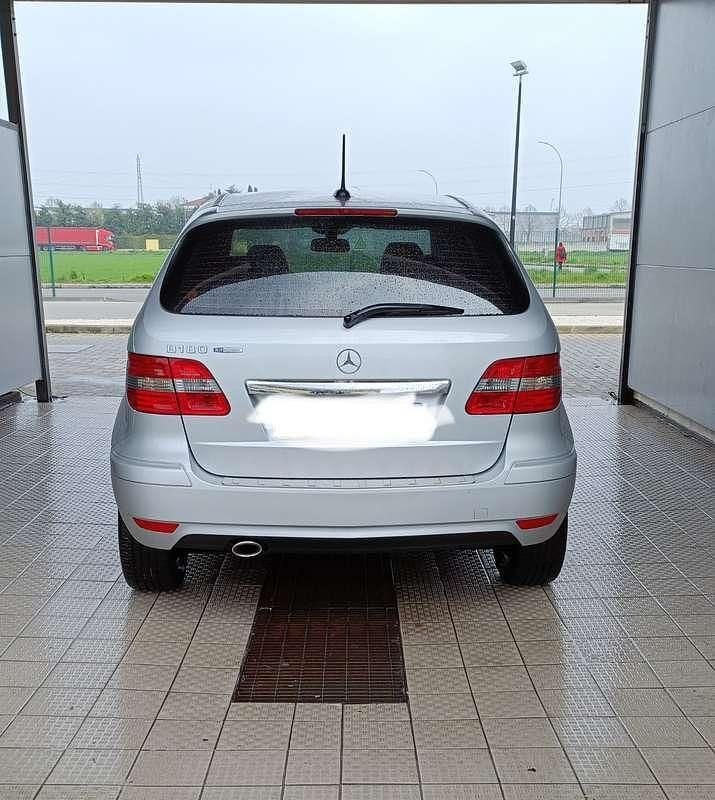Usata Mercedes B160 Executive 95 CV (69 kW) 2011 Argento Monovolume