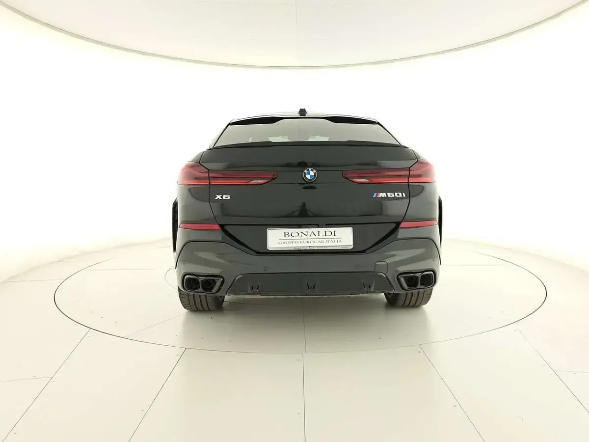 Usata BMW X6 M Sport 530 CV (389 kW) 2024 Nero metallizzato SUV
