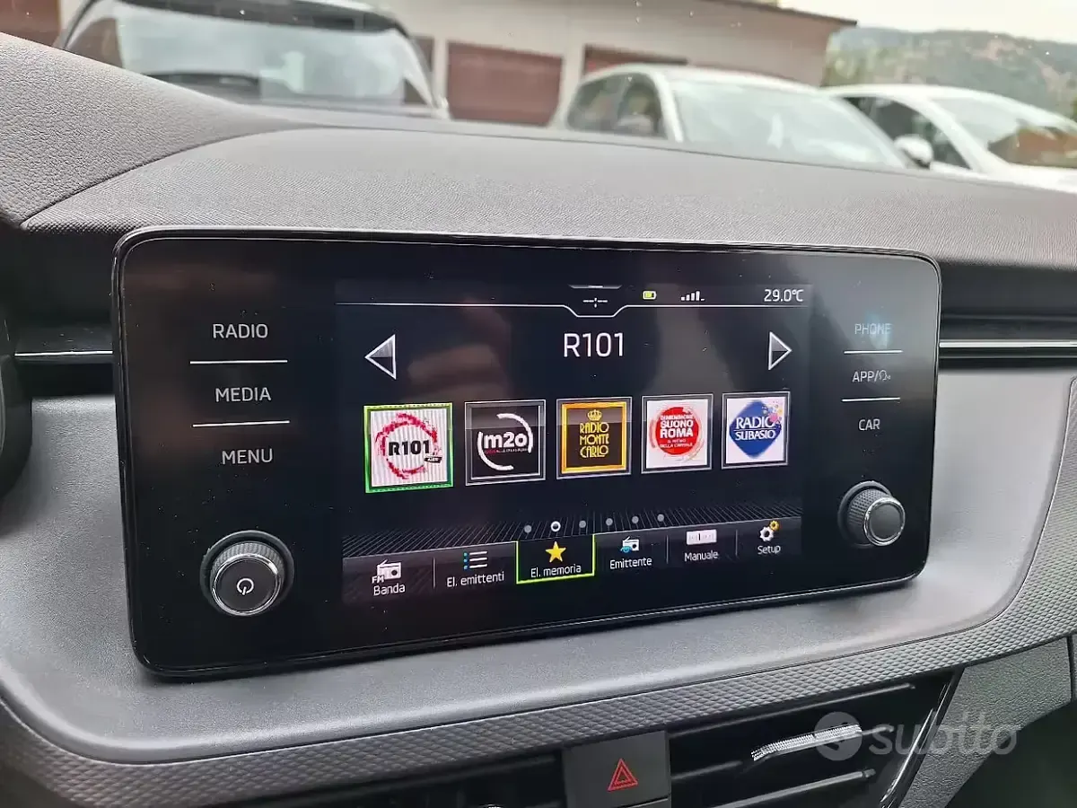 Usata Skoda Kamiq 110 CV (80 kW) 2021 Nero SUV