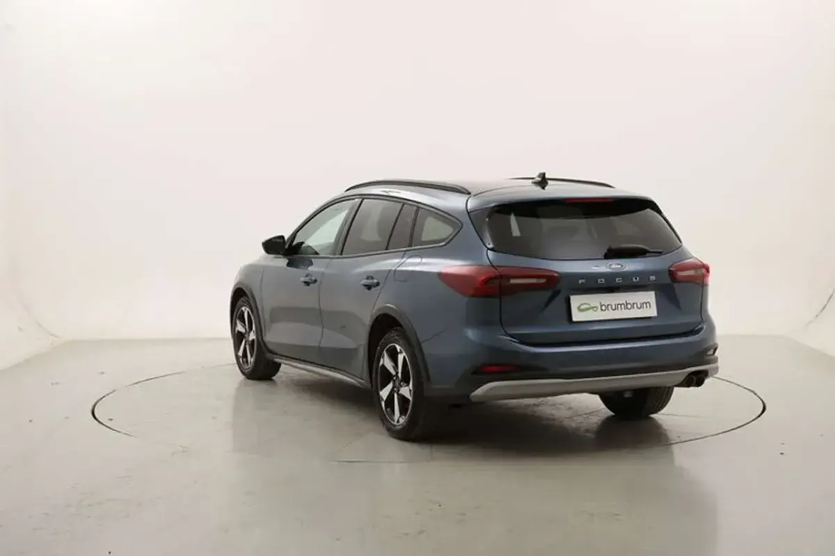 Usata Ford Focus Active 116 CV (85 kW) 2023 Blu Station wagon