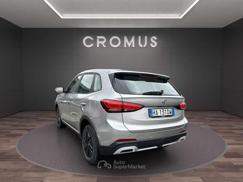 Nuova MG ZS 116 CV (85 kW) 2025 Sloane silver SUV