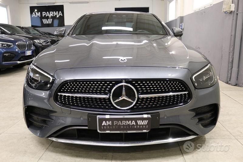 Usata Mercedes E220 Premium Plus 194 CV (142 kW) 2022 Nero Berlina