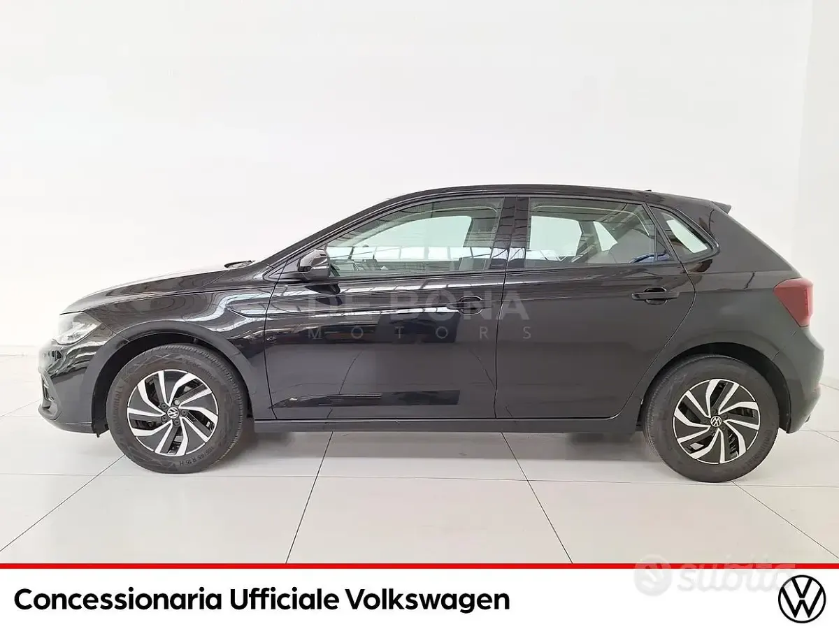 Usata VW Polo Life 95 CV (69 kW) 2025 Nero Utilitaria