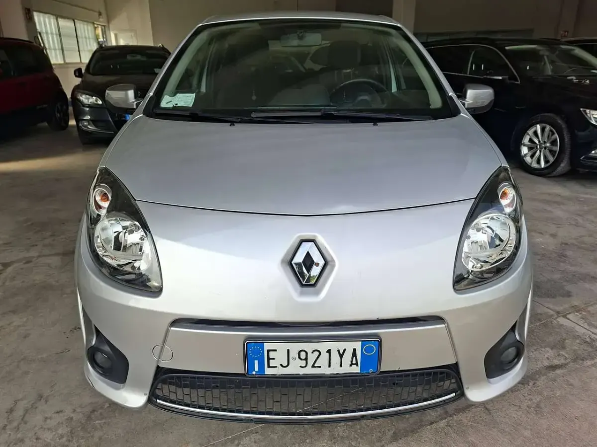 Usata Renault Twingo 76 CV (55 kW) 2011 Argento Utilitaria