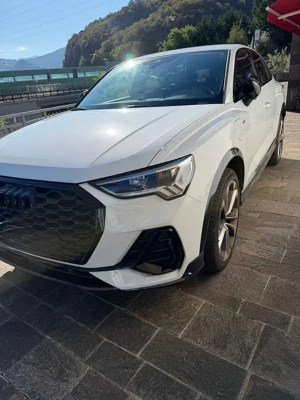 Usata Audi Q3 Sportback S-Line 150 CV (110 kW) 2023 Bianco SUV