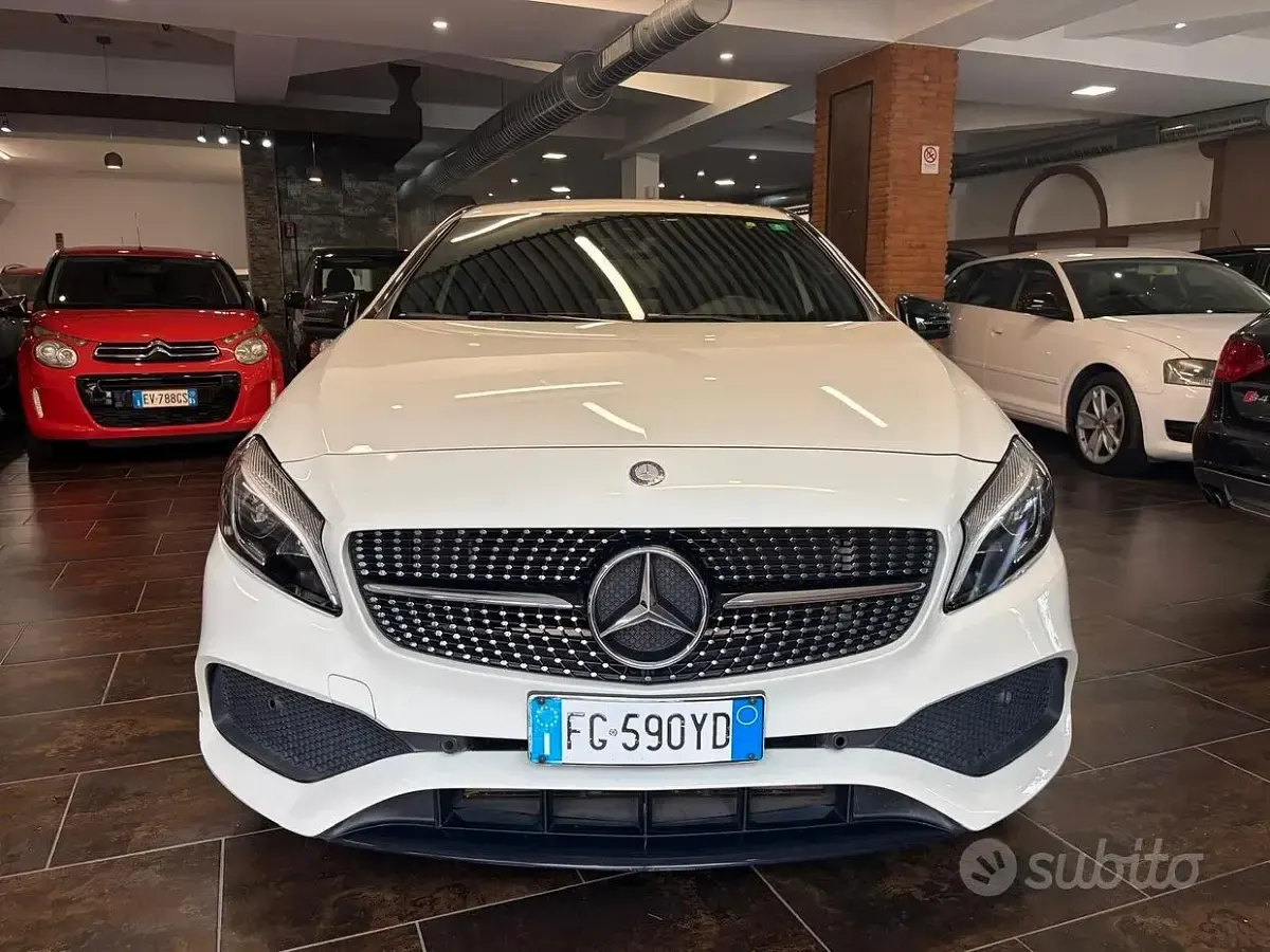 Usata Mercedes A200 Premium 136 CV (100 kW) 2017 Bianco Utilitaria