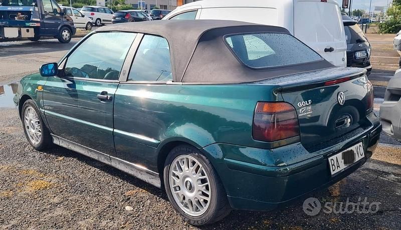 Usata VW Golf Cabriolet Trendline 75 CV (55 kW) 1998 Verde Cabrio