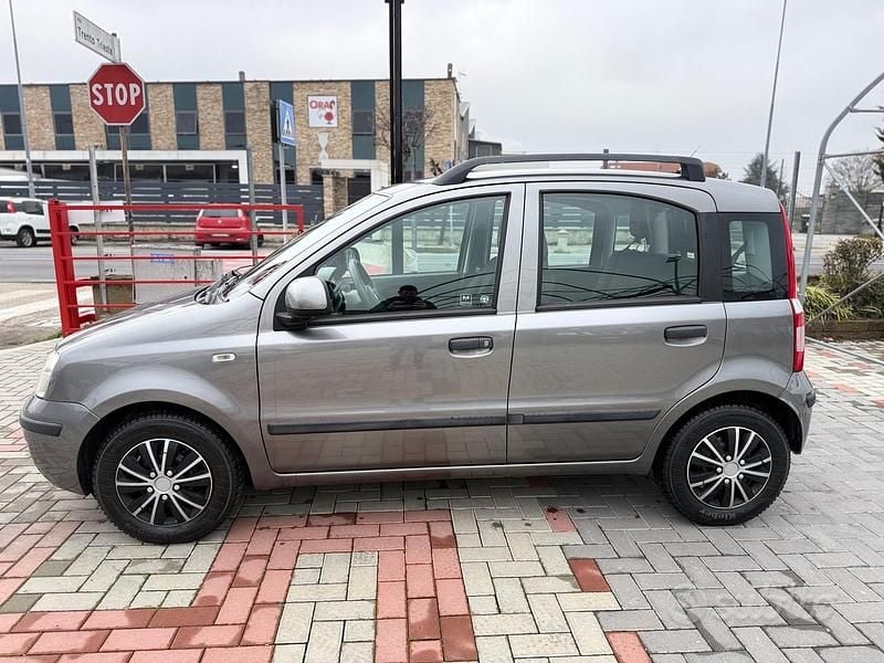 Usata Fiat Panda Dynamic 69 CV (50 kW) 2011 Grigio Utilitaria