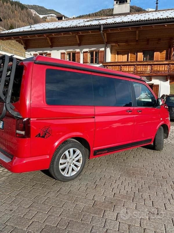 Begagnad VW California California 2014 Röd Van