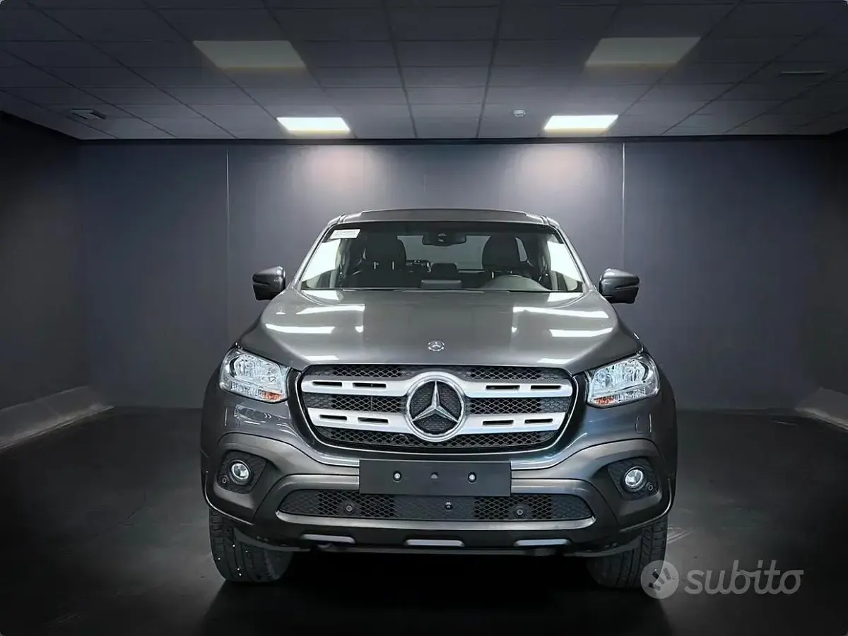 Usata Mercedes X250 Progressive 190 CV (139 kW) 2018 Grigio Pick-up