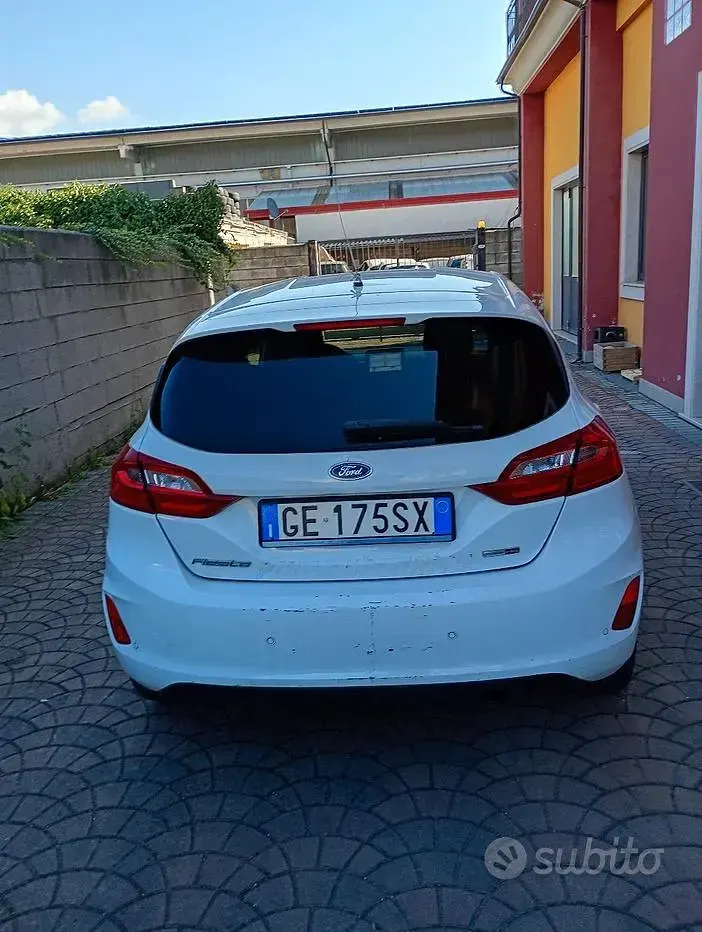 Usata Ford Fiesta Titanium 125 CV (91 kW) 2021 Bianco Utilitaria