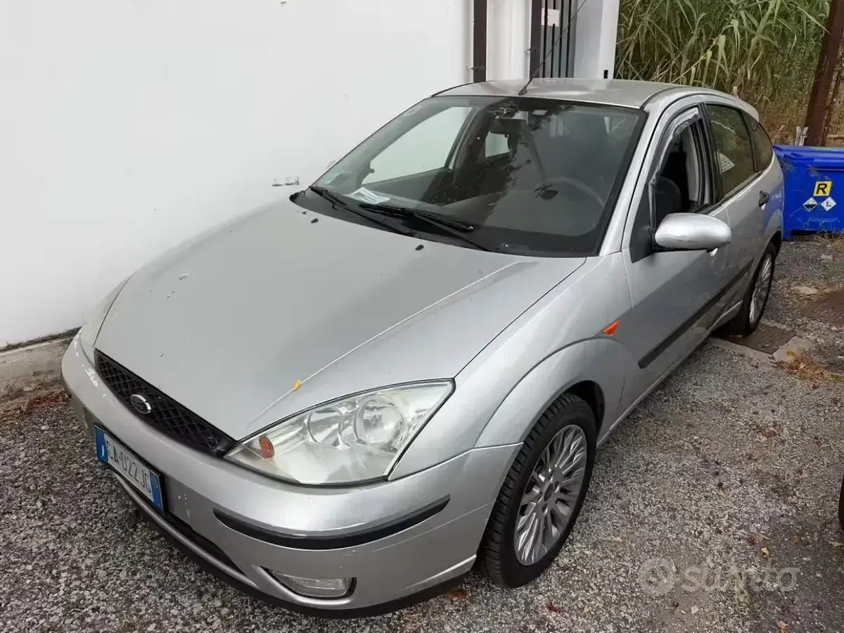 Usata Ford Focus 90 CV (66 kW) 2004 Berlina