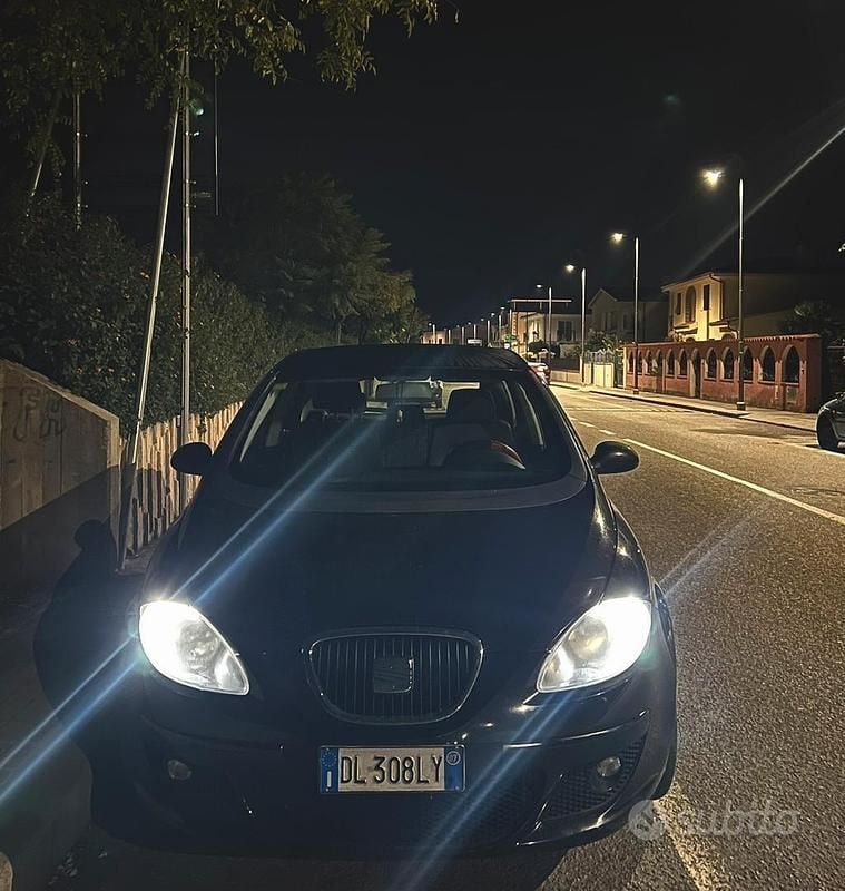 Nero Usata 2007 Seat Altea Tre volumi | 2000 € - Immagine 1/4