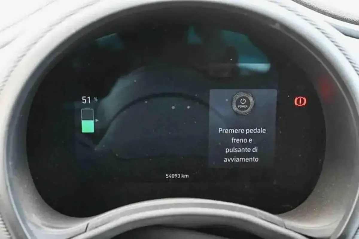Usata Fiat 500e Icon 86 kW (118 CV) 2022 Viola Berlina