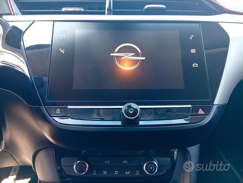 Usata Opel Corsa Edition 100 CV (73 kW) 2021 Bianco Utilitaria