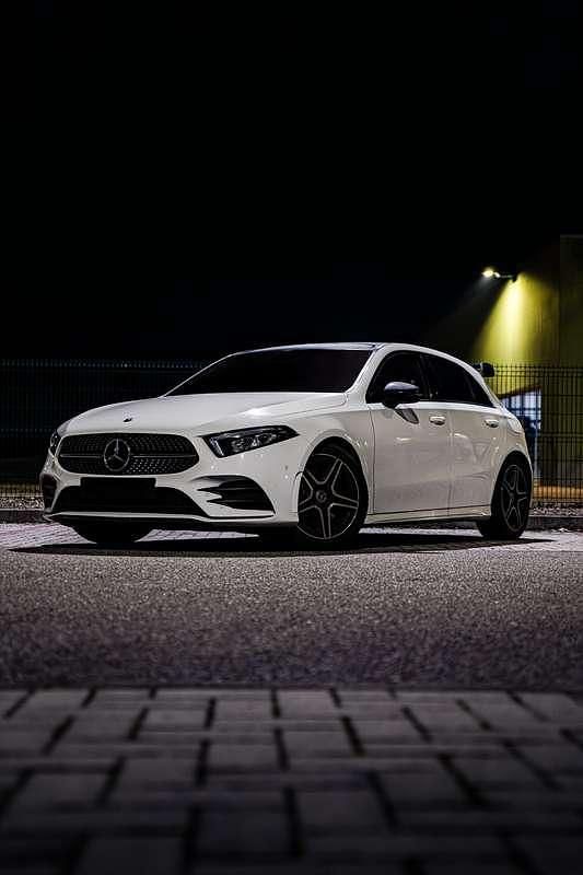 Usata 2019 Mercedes A220 Premium Tre volumi | 32.500 € (Molto cara) - Immagine 1/4