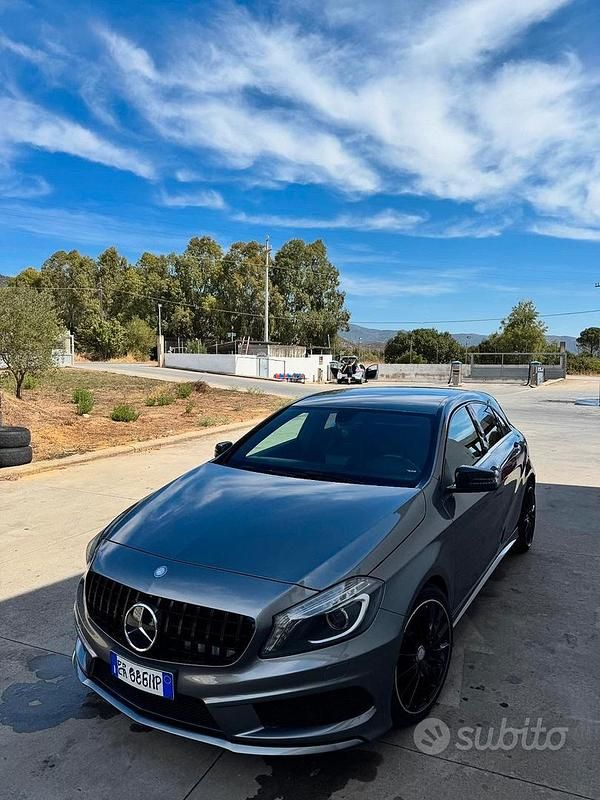 Usata Mercedes A180 AMG 122 CV (89 kW) 2013 Grigio Berlina