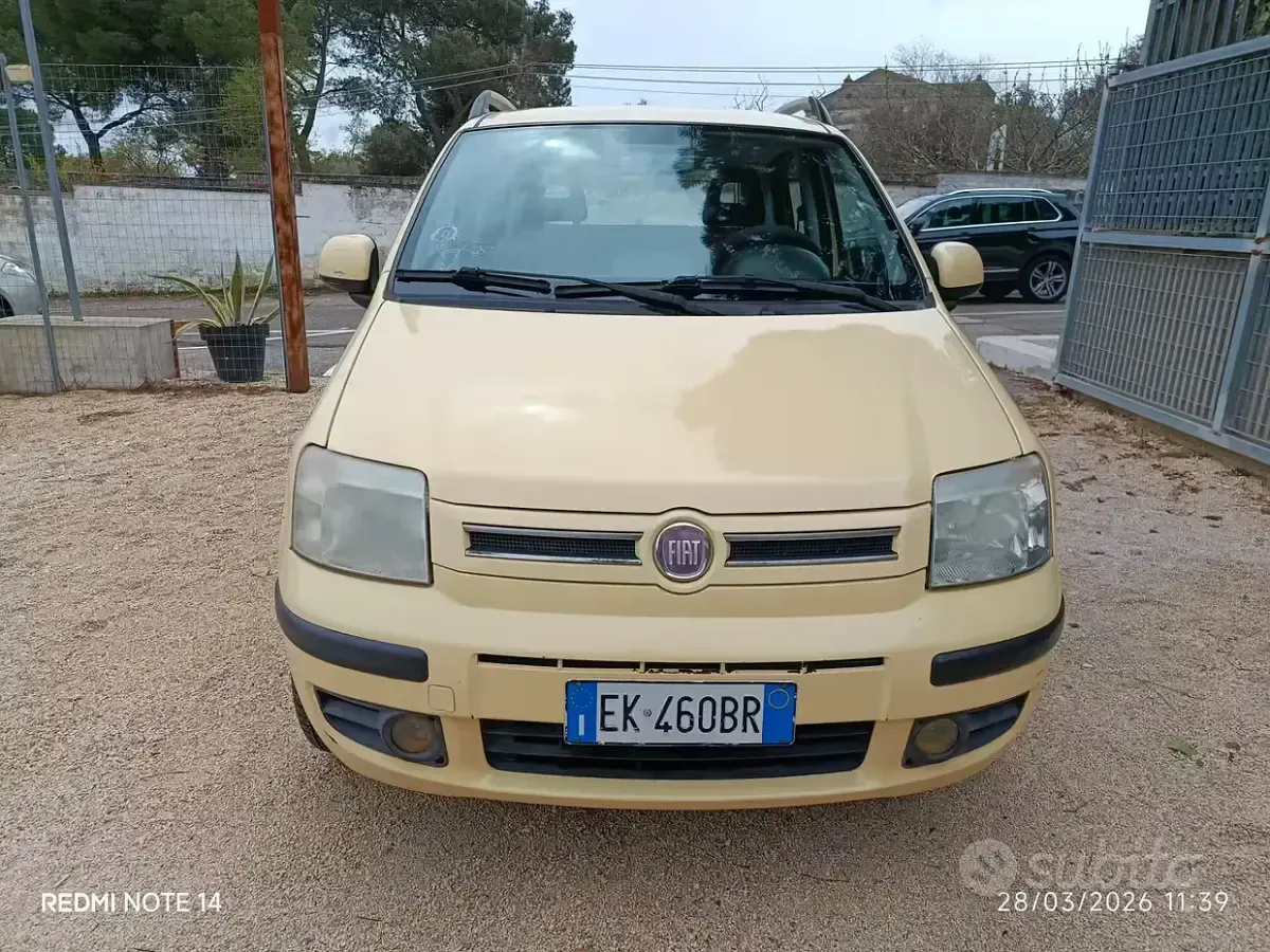 Usata Fiat Panda Active 69 CV (50 kW) 2011 Giallo Utilitaria