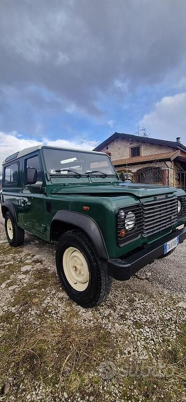 Usata Land Rover Defender 68 CV (50 kW) 2007 Station wagon
