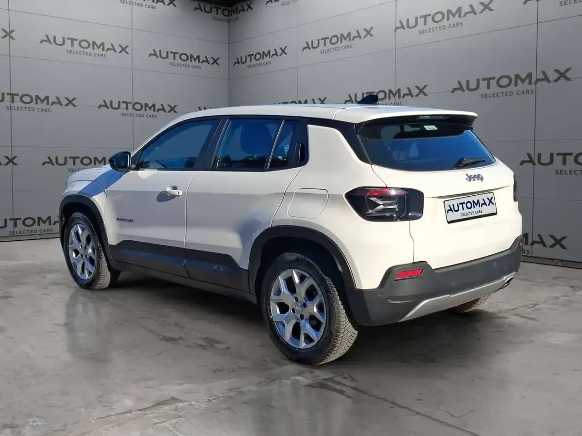 Usata Jeep Avenger Altitude 101 CV (74 kW) 2024 Bianco SUV