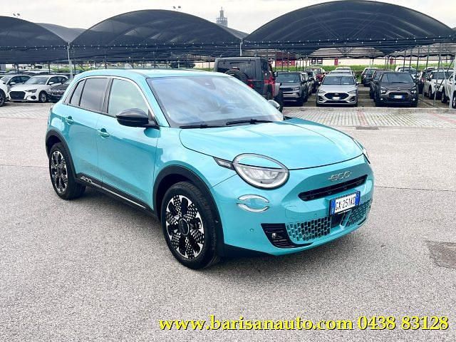 Usata Fiat 600 La Prima 101 CV (74 kW) 2025 Azzurro SUV