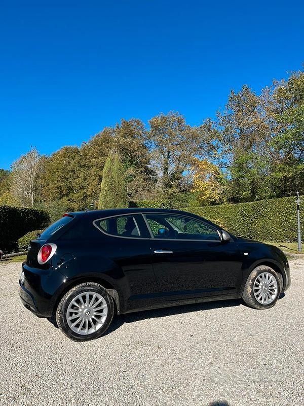 Usata Alfa Romeo MiTo 78 CV (57 kW) 2016 Nero Utilitaria