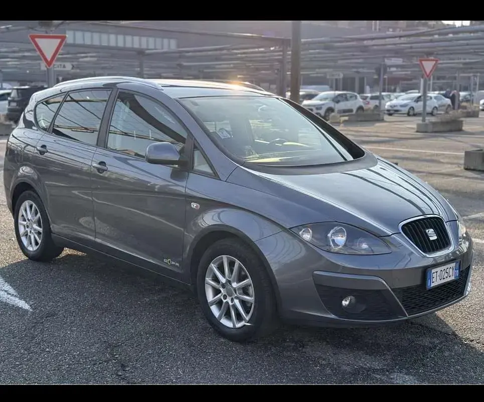 Usata Seat Altea XL Ecomotive 105 CV (77 kW) 2013 Monovolume