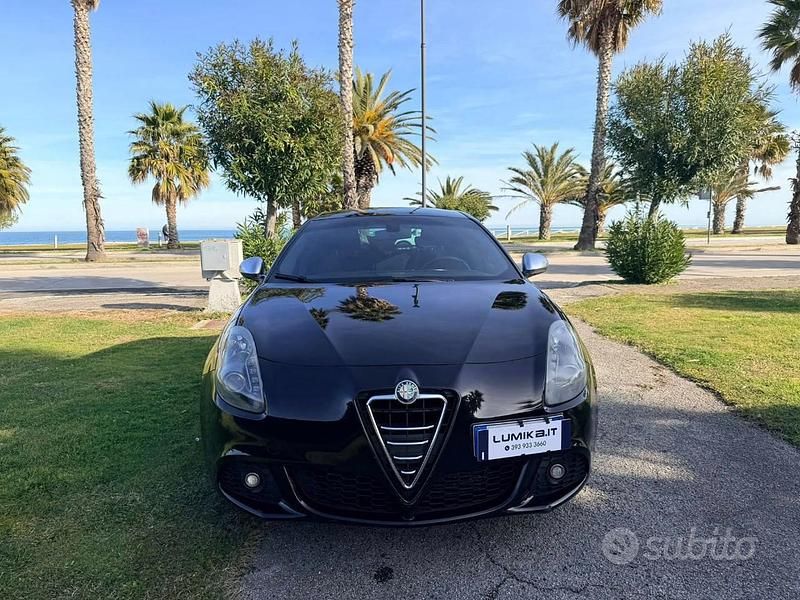 Usata Alfa Romeo Giulietta Distinctive 170 CV (125 kW) 2012 Nero Utilitaria