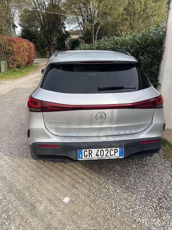 Usata Mercedes EQA250 110 kW (150 CV) 2023 SUV