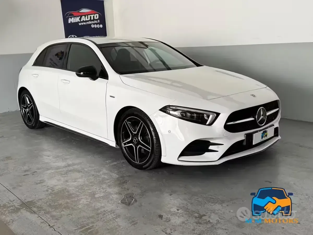 Usata Mercedes A180 Premium 116 CV (85 kW) 2022 Bianco Berlina