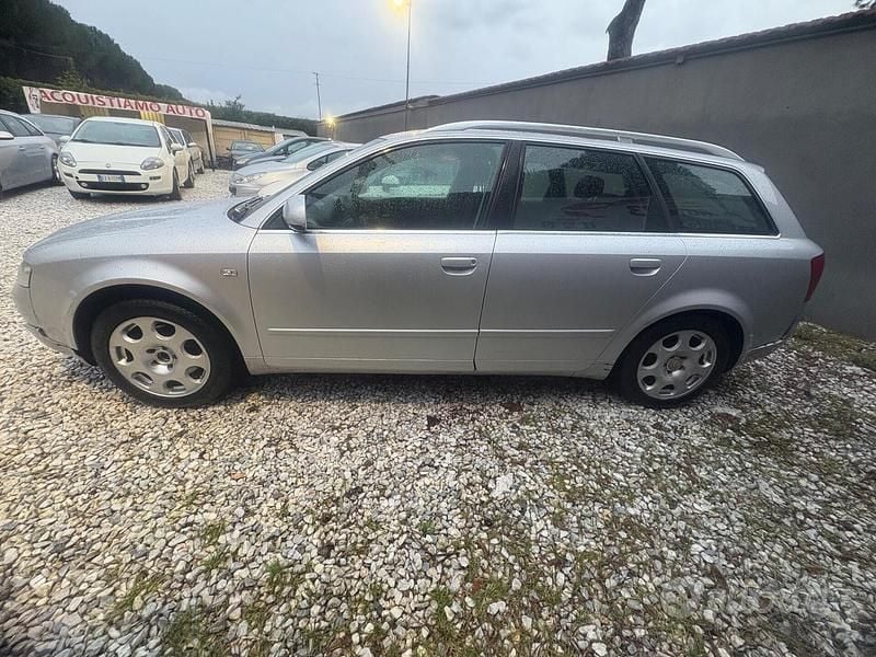 Usata Audi A4 130 CV (95 kW) 2004 Grigio Station wagon