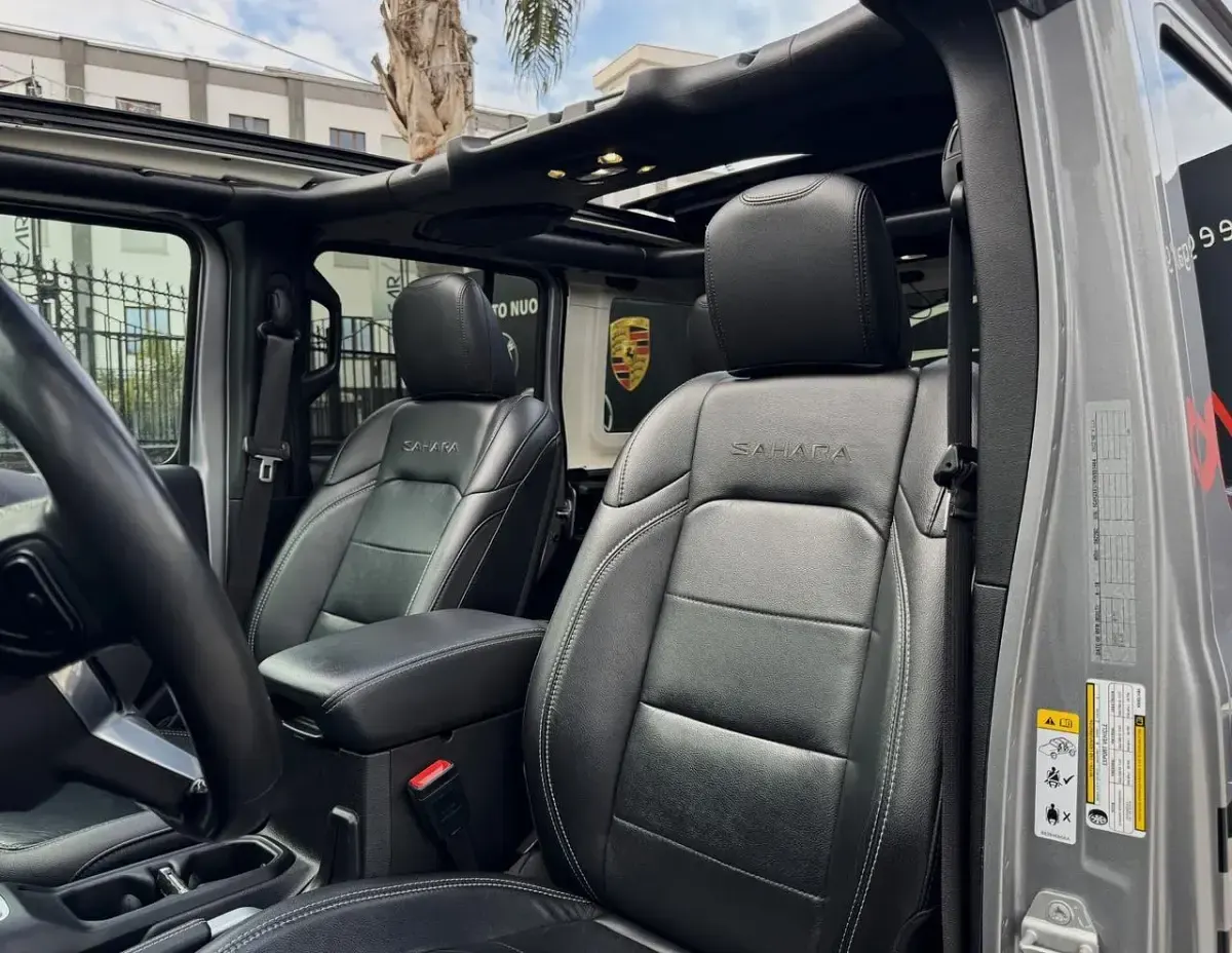 Usata Jeep Wrangler Unlimited Sahara 200 CV (147 kW) 2019 Argento SUV