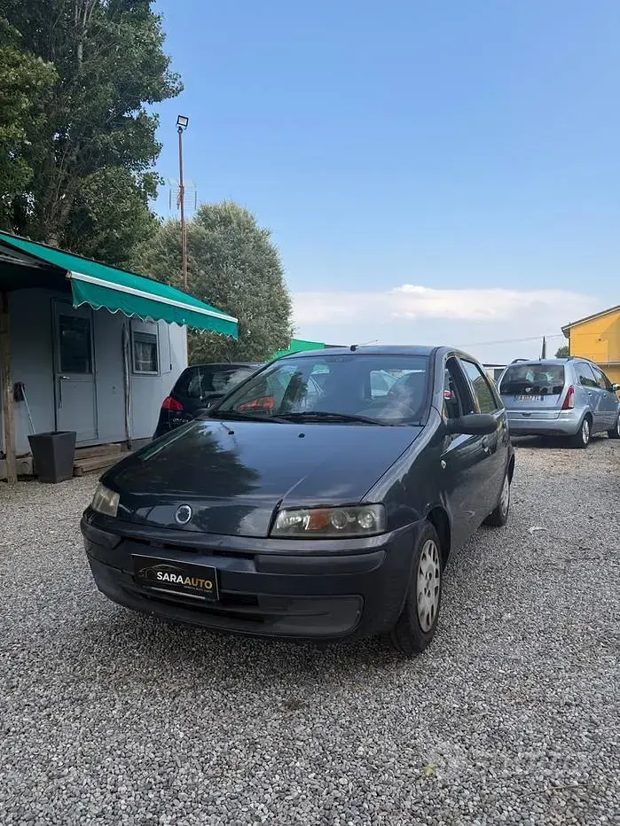 Usata Fiat Punto 60 CV (44 kW) 2002 Utilitaria