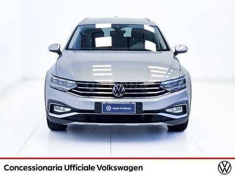 Usata VW Passat Alltrack 200 CV (147 kW) 2023 Grigio Station wagon
