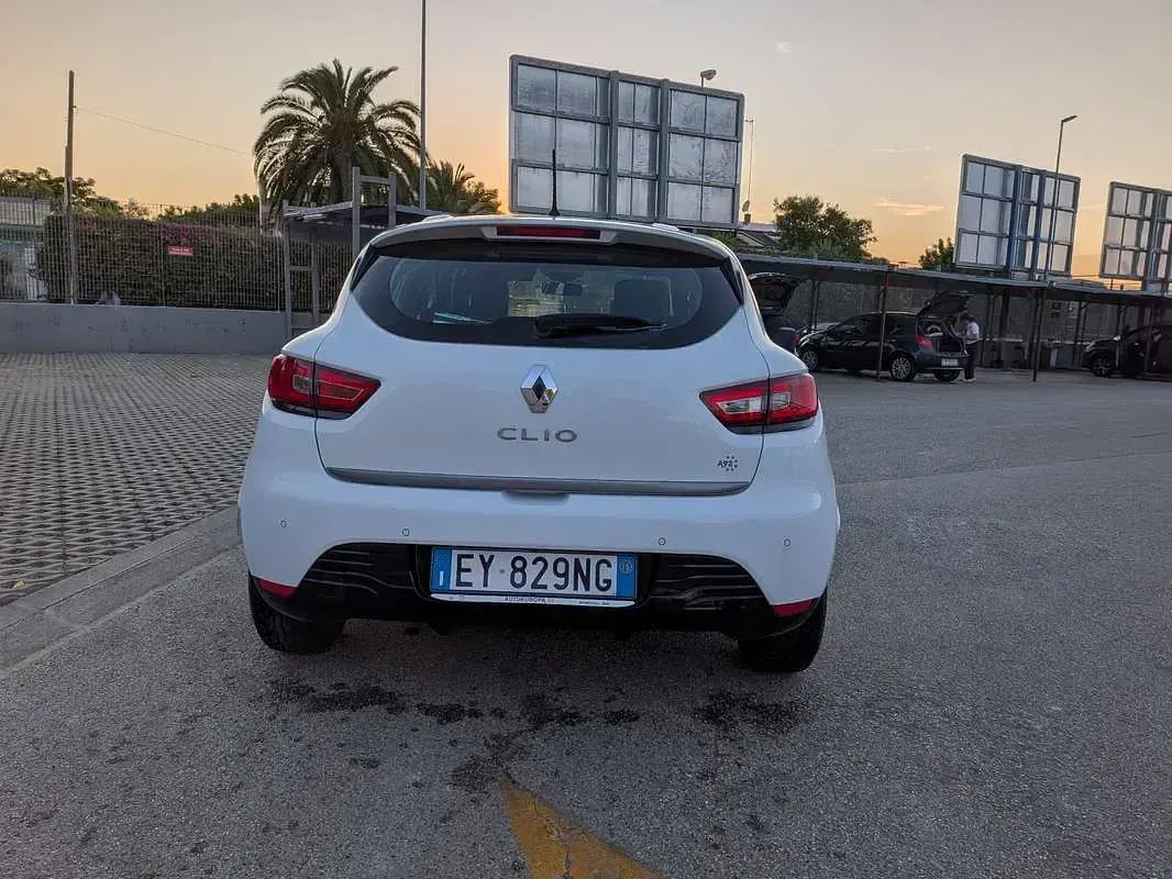 Usata Renault Clio IV 73 CV (53 kW) 2015 Berlina