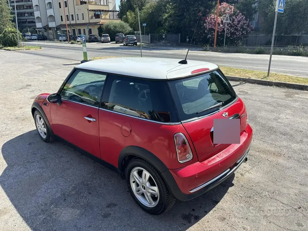 Usata Mini Cooper 116 CV (85 kW) 2005 Rosso Utilitaria