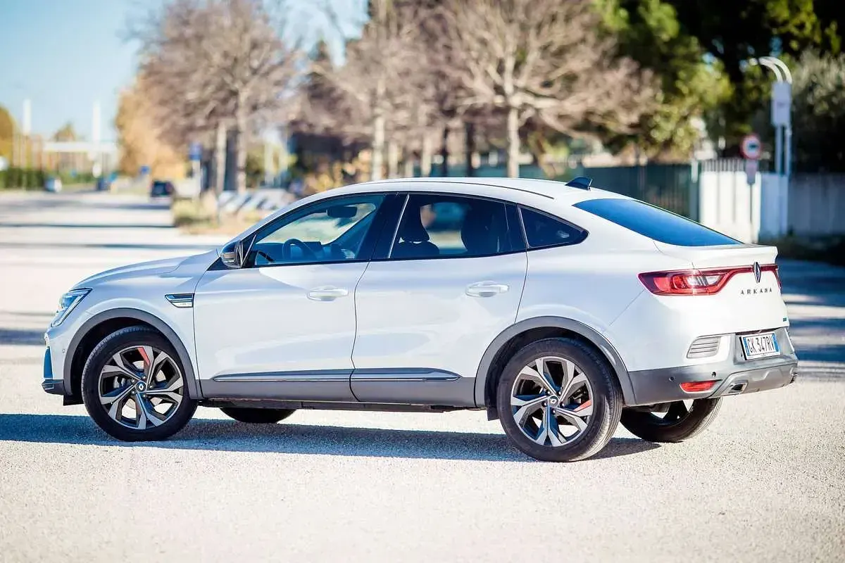 Usata Renault Arkana R.S. 140 CV (102 kW) 2022 Bianco SUV