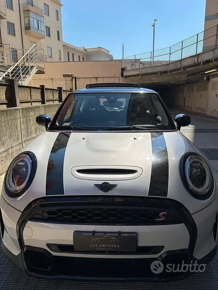 Usata Mini Cooper S 178 CV (130 kW) 2022 Grigio Utilitaria