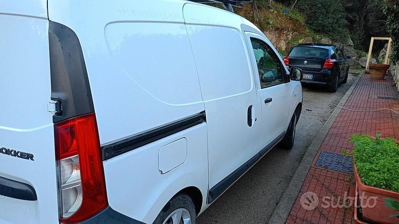 Usata Dacia Dokker 95 CV (69 kW) 2019 Monovolume
