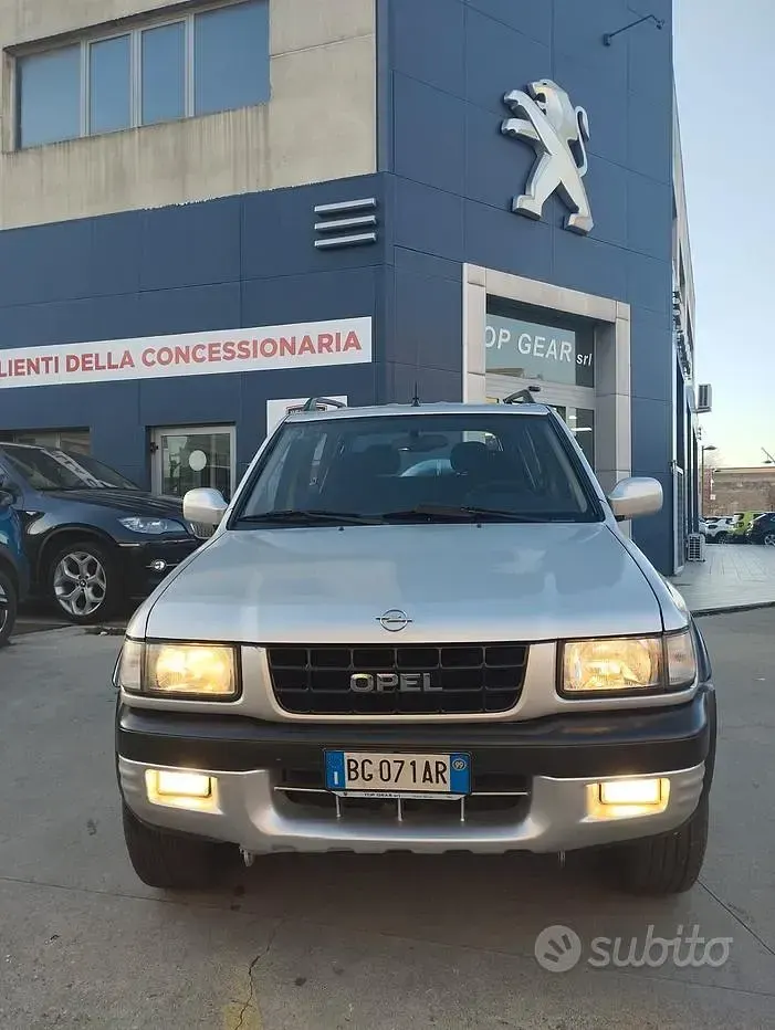 Usata Opel Frontera Sport 115 CV (84 kW) 1999 Grigio SUV