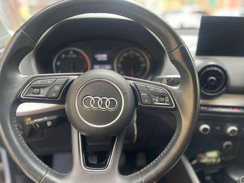 Usata Audi Q2 Business 116 CV (85 kW) 2019 Bianco SUV