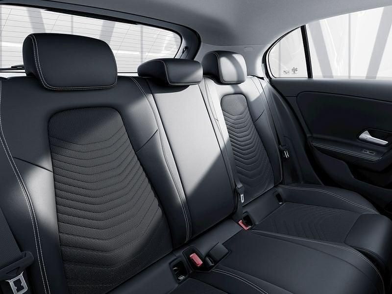 Nuova Mercedes A180 Progressive 116 CV (85 kW) 2026 Nero notte Utilitaria