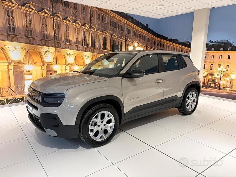 Usata Jeep Avenger Longitude 101 CV (74 kW) 2024 Marrone SUV